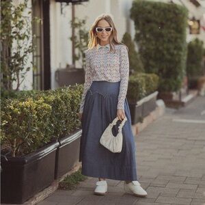 Women’s denim maxi skirt 100% cotton size 10